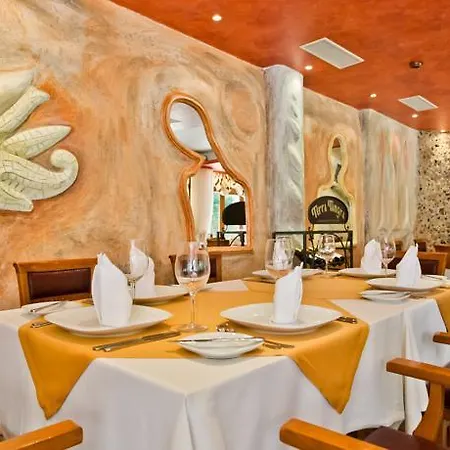 Boutique Orpheus (adults Only)